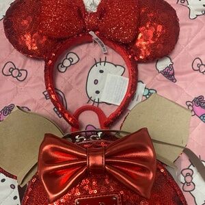 Disney Minnie Mouse Loungefly matching backpack and ears with bow. Red, sequin.